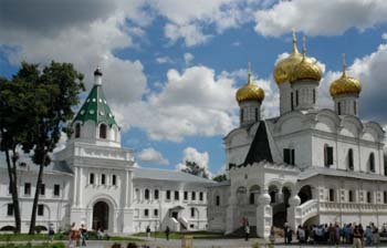 Ипатьевский монастырь (фото 2). Достопримечательности Костромы
